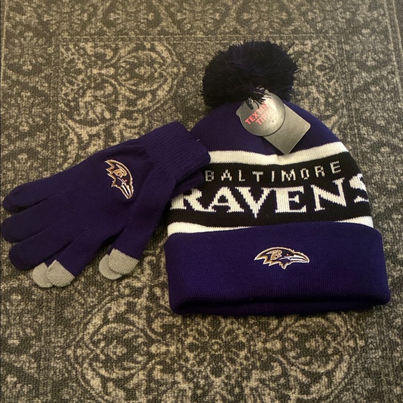 NFL Accessories - NFL Purple and Gray Women's Beanie and Gloves Set